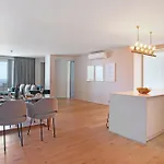 Bright 2Bed In Sea Point W Sea Views Helio Haven