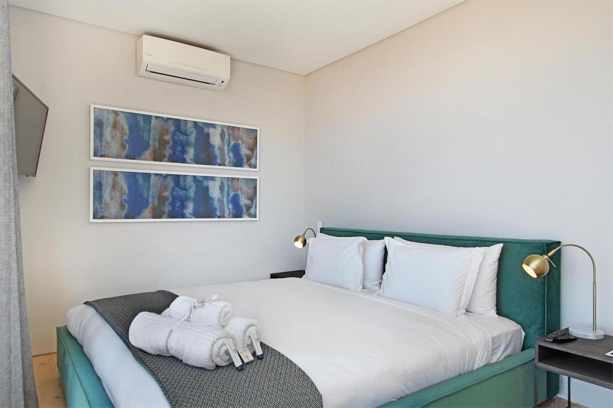 Bright 2bed In Sea Point W Sea Views Helio Haven Apartment