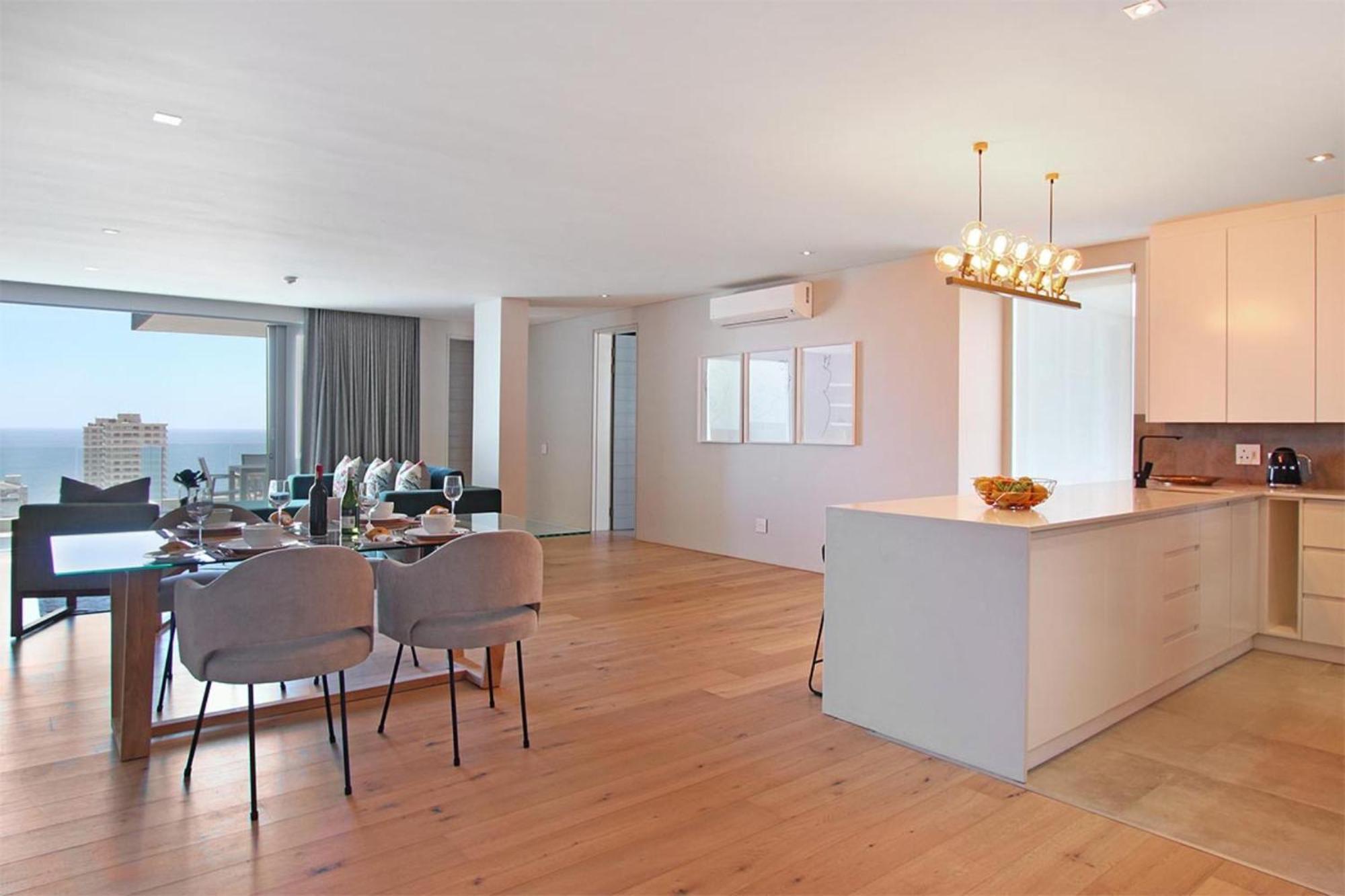 Bright 2bed In Sea Point W Sea Views Helio Haven Apartment