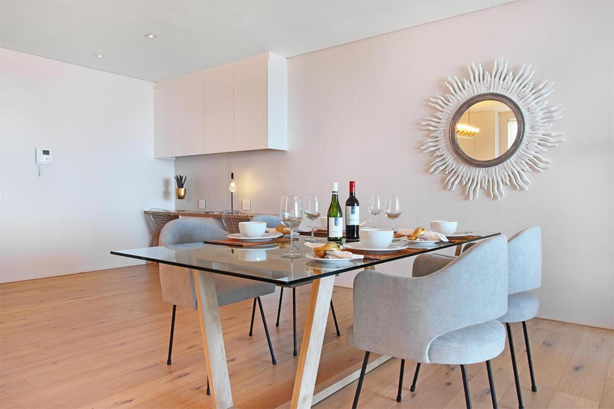 Bright 2bed In Sea Point W Sea Views Helio Haven Cape Town