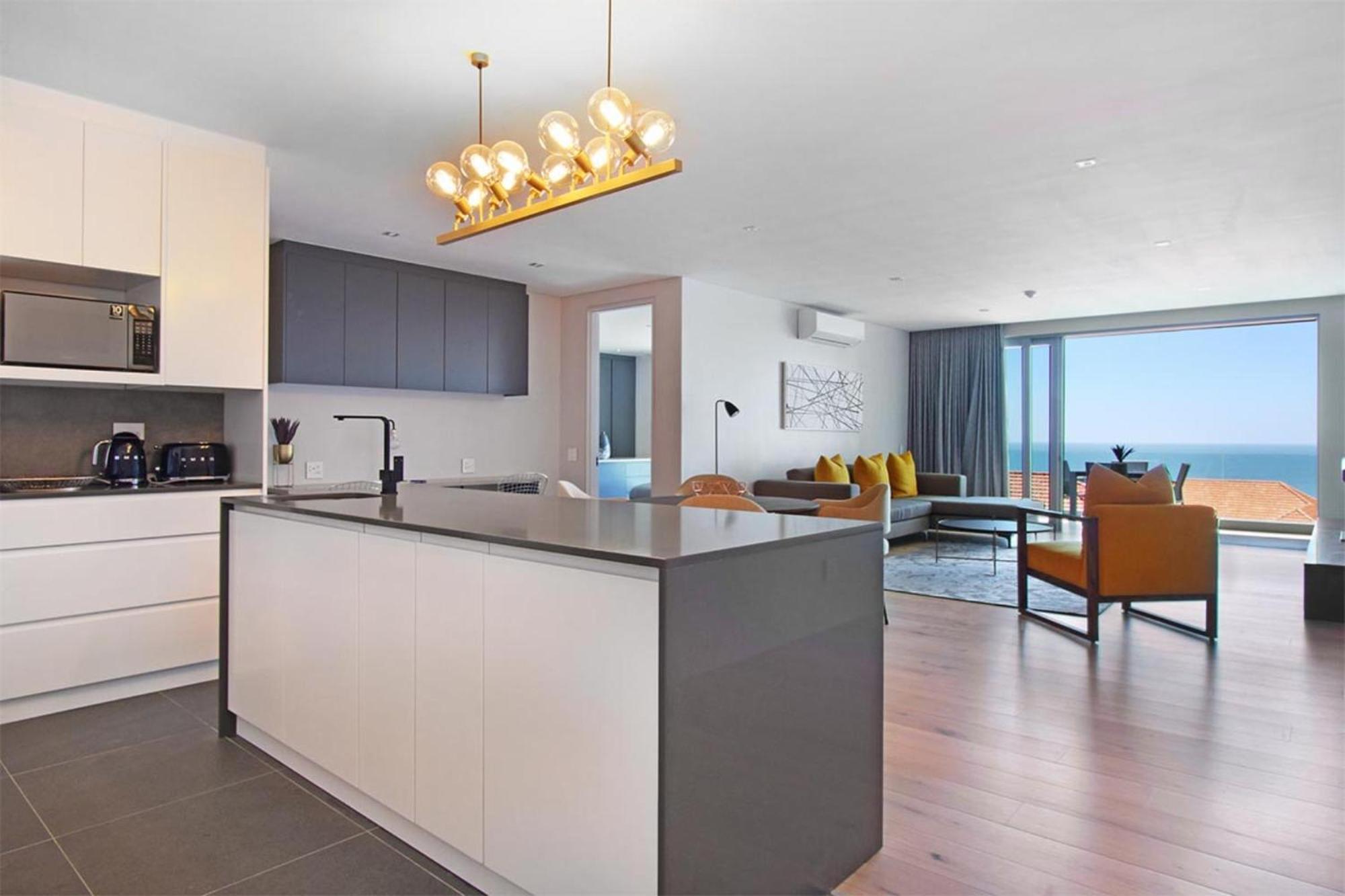 Apartment Bright 2bed In Sea Point W Sea Views Helio Haven *